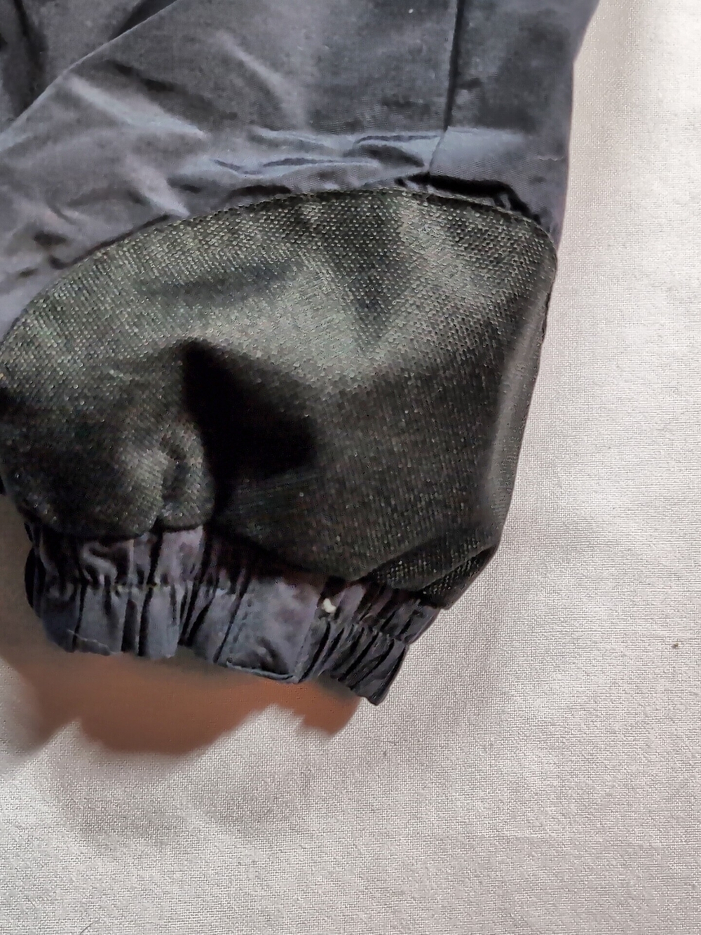 Columbia Men's Black Water-Resistant Pant - Picture 5 of 7